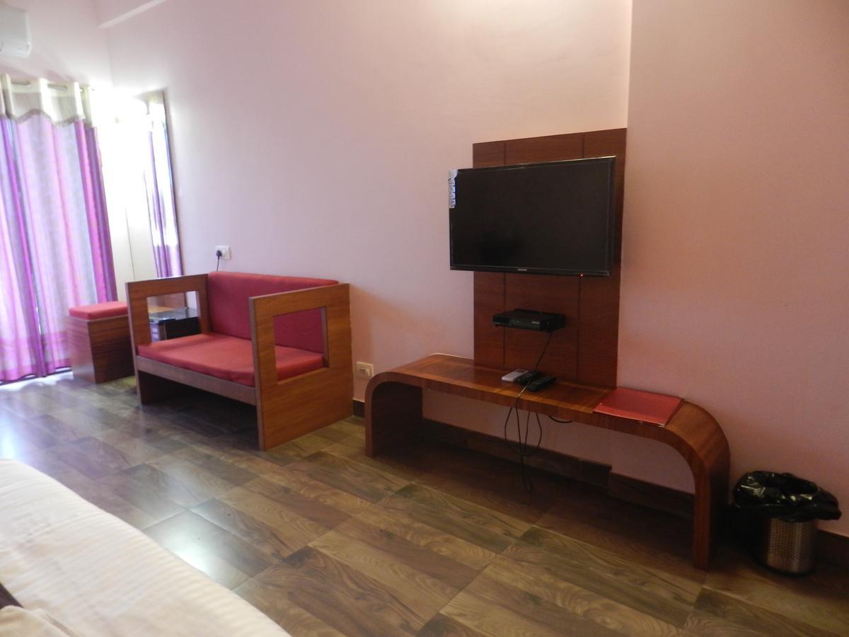 Park Hotel And Resort Kaglipur Exterior foto