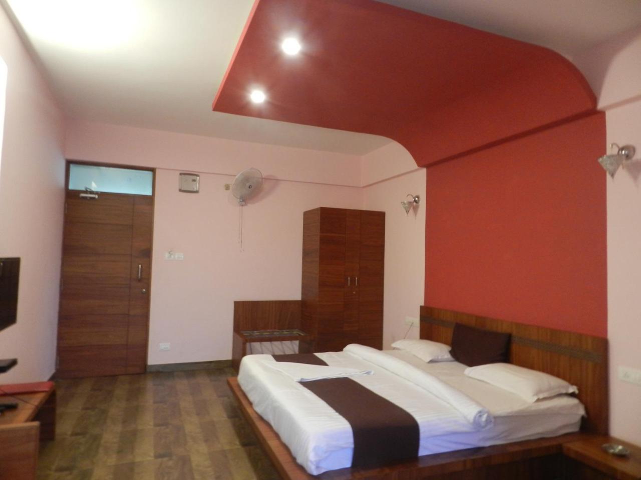Park Hotel And Resort Kaglipur Exterior foto